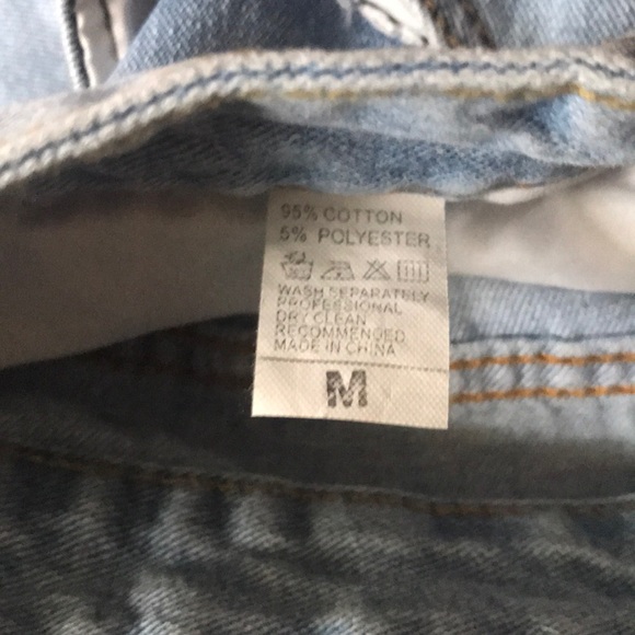 Floral patched “mom” jeans - Picture 3 of 3